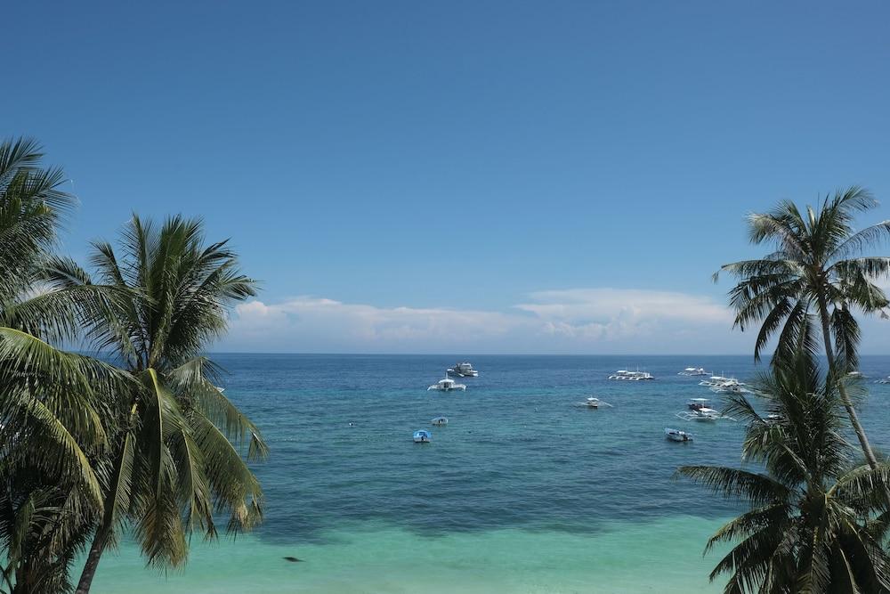 Baywatch Dive Resort Panglao Exteriör bild